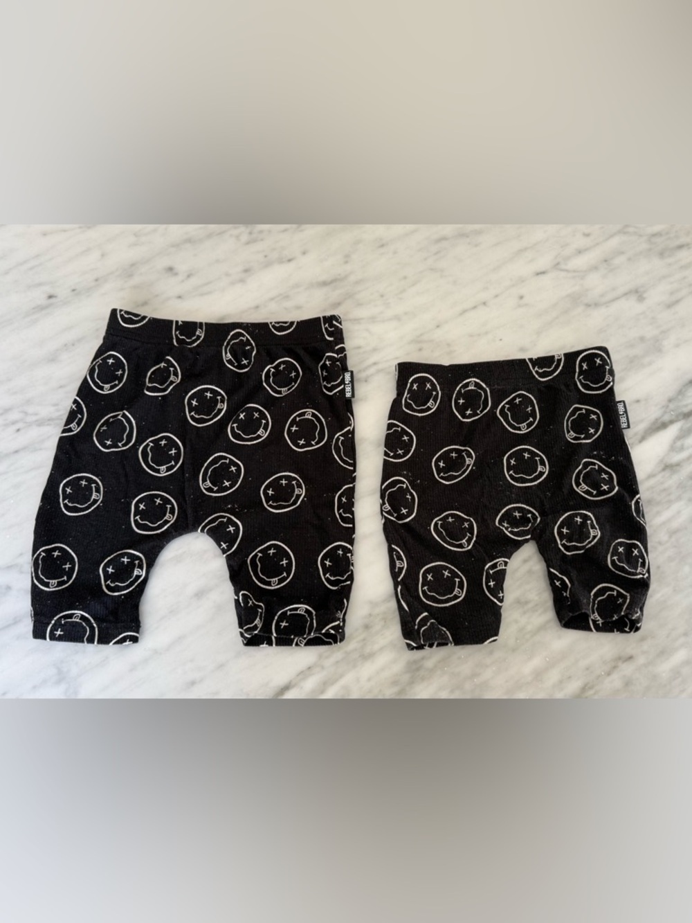 Lot of 2 - Rebel Bro Smiley Leggings 4T & 18-24 Mos
